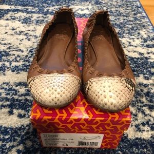 NIB Tory Burch Abbey 2 Women’s Sz 6.5 Leather Flat